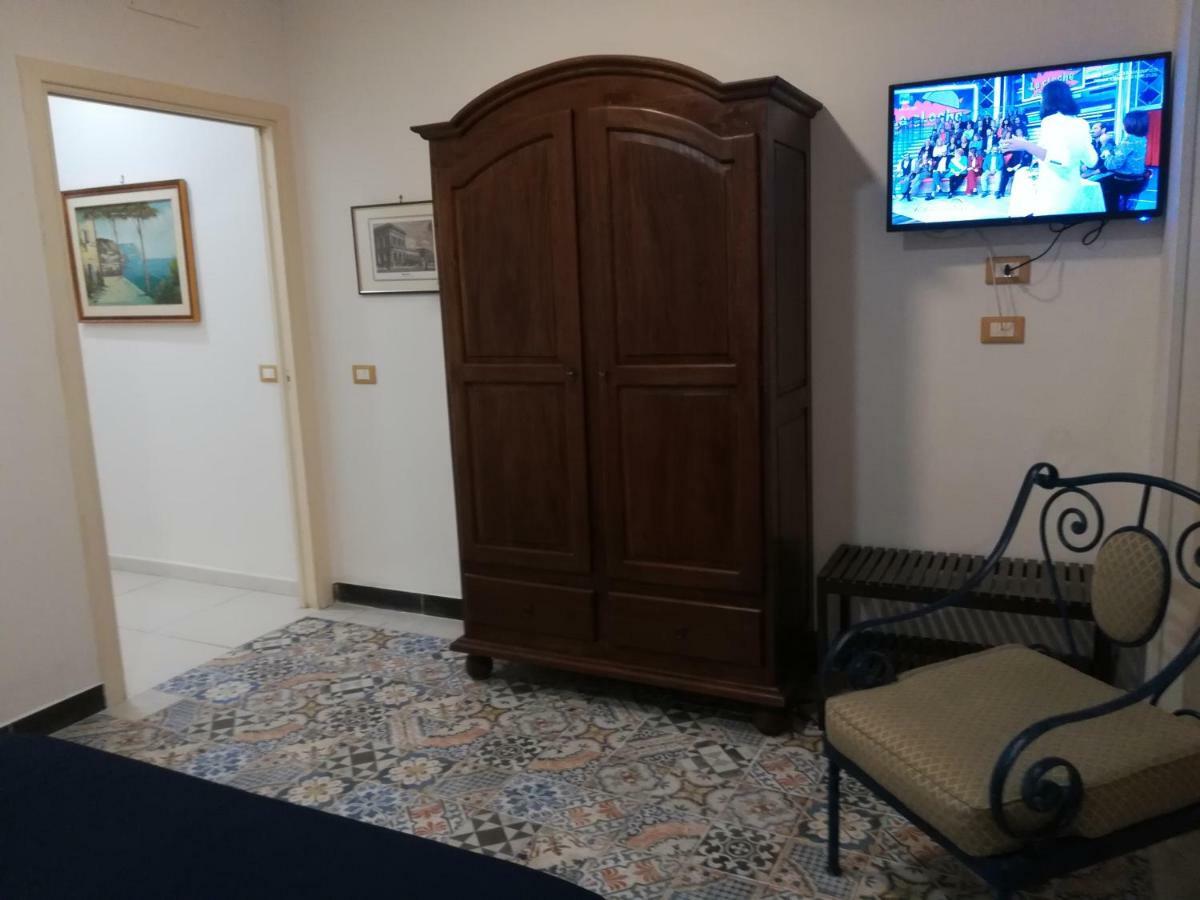 Tribunale Room Basement パレルモ エクステリア 写真